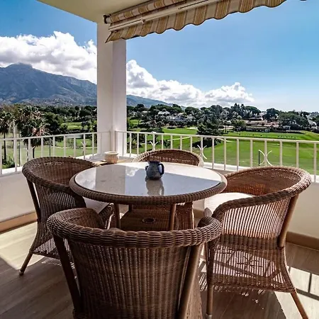 Unique Location Flat With Panoramic Sea View Marbella