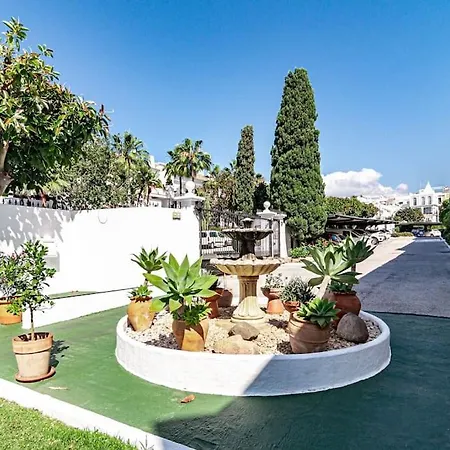 Apartment Unique Location Flat With Panoramic Sea View *
