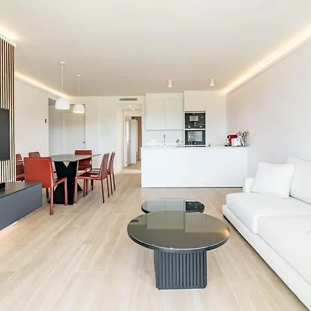 Unique Location Flat With Panoramic Sea View